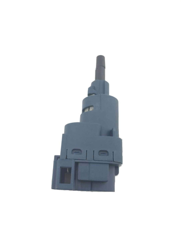 6Q0927189 Brake Light Switch – OO12.109 – Connector-side view