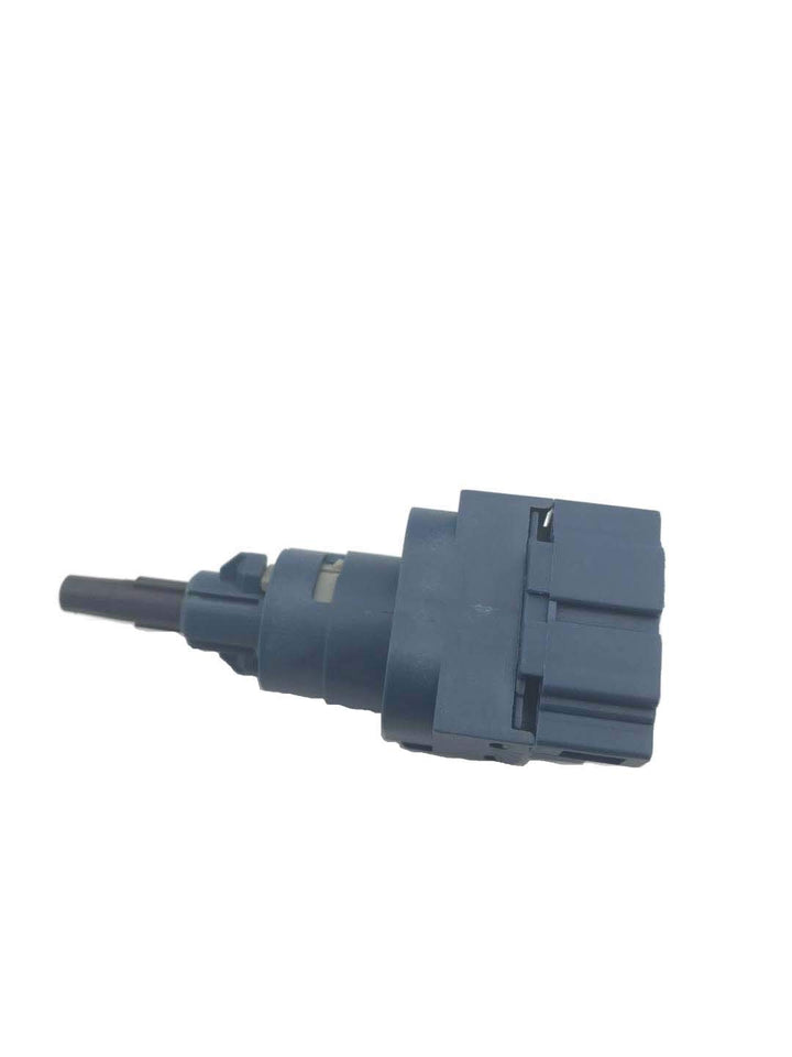 6Q0927189 Brake Light Switch – OO12.109 – Side profile